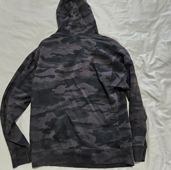 Banded peak brewing camo hoodie - Picture 2 of 3